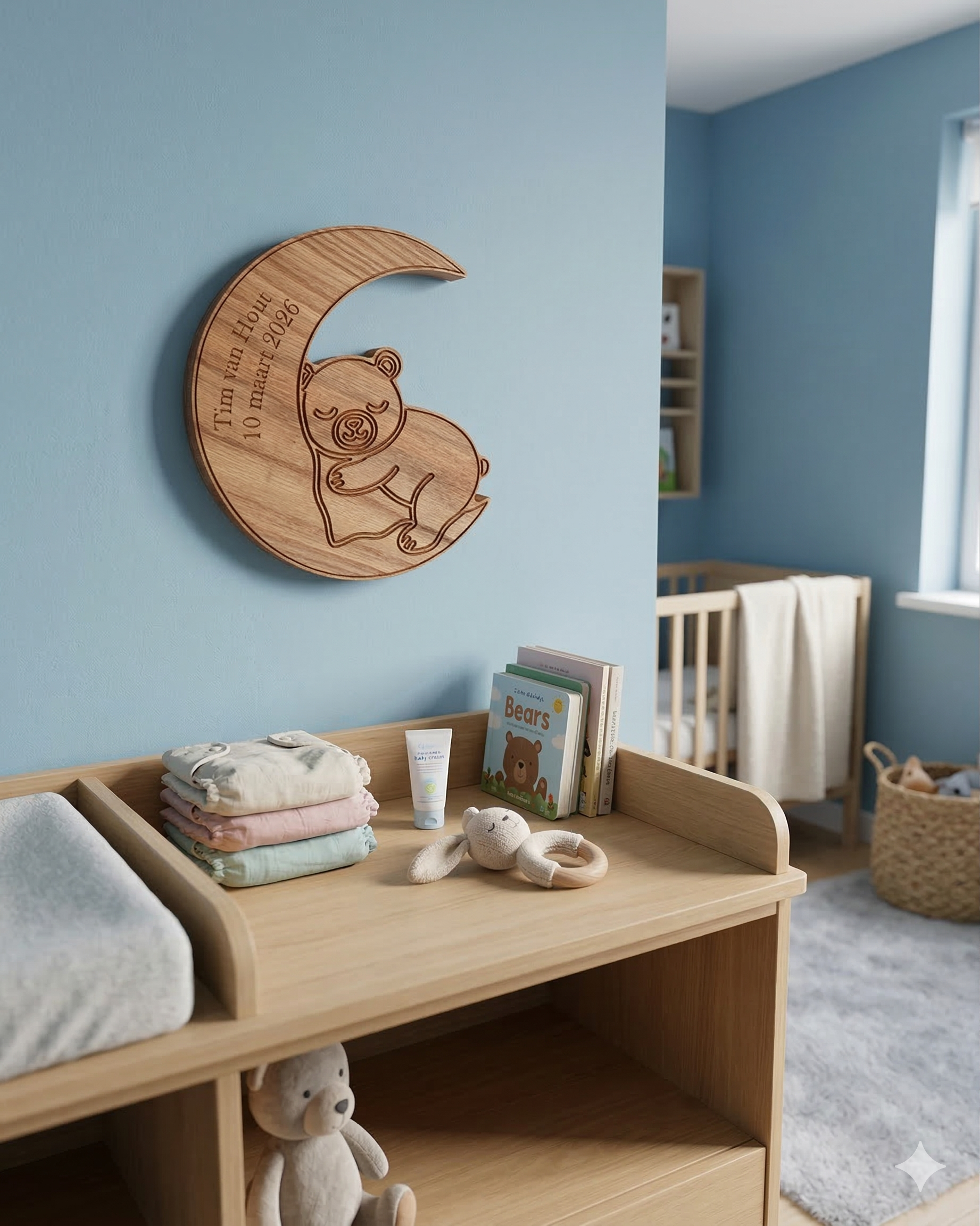 Gepersonaliseerde eikenhouten maan met beer